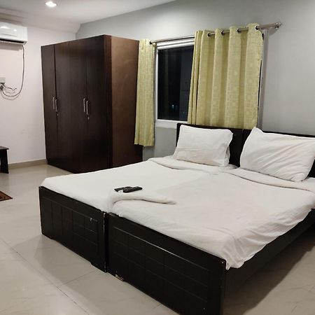 Collection O Jubilee Banjara Suites Hyderabad Exterior photo
