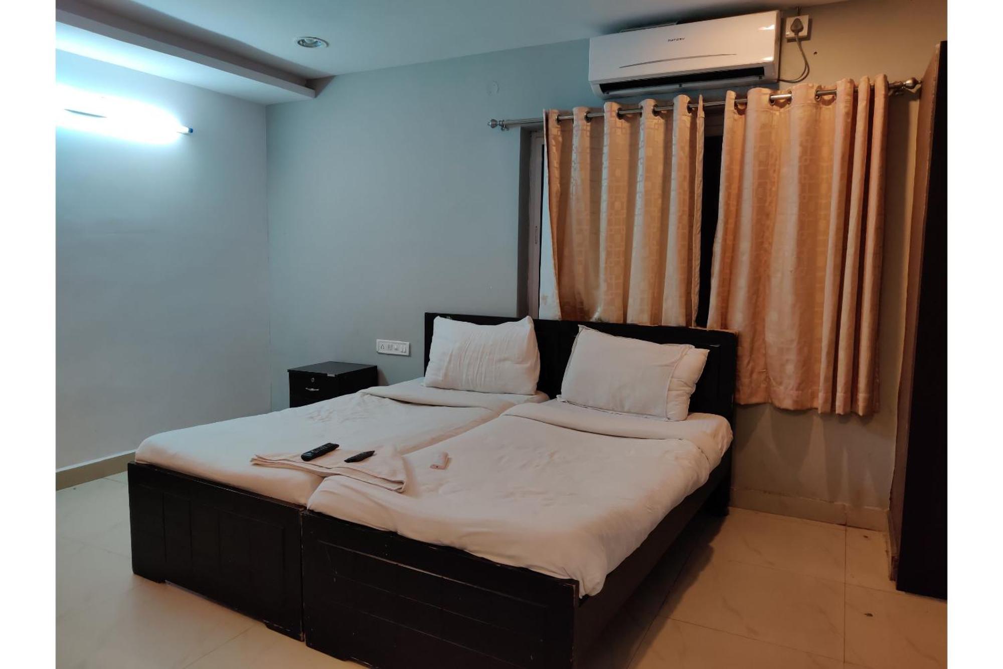 Collection O Jubilee Banjara Suites Hyderabad Exterior photo