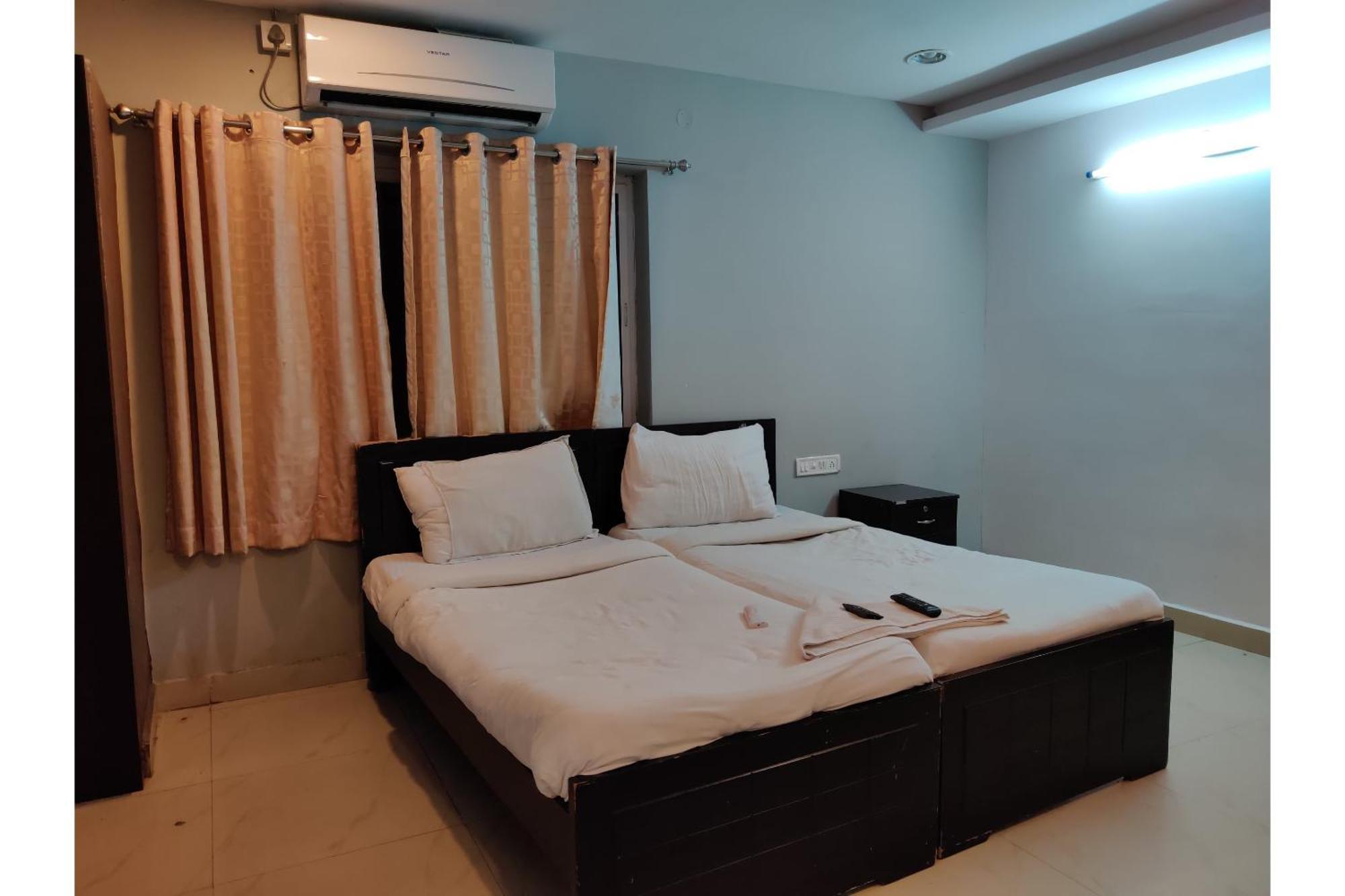 Collection O Jubilee Banjara Suites Hyderabad Exterior photo
